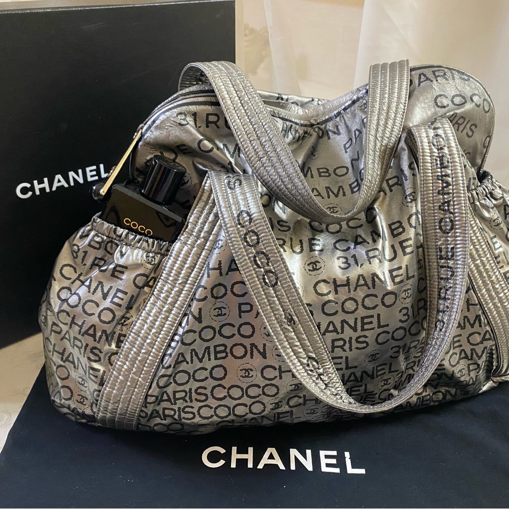 🆕Chanel XL" Rue Cambon 31" Handbag 👜